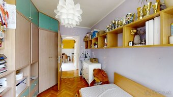 Priestranný 4-izbový byt (87 m²) centrum - 12