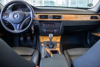 BMW Rad 3 Touring 320 d - 12