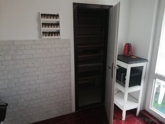 Prenájom veľkého 2-izbového bytu – 70 m² s balkónom - 12