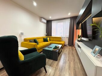 Na predaj 2 izbový tehlový byt v centre s garážou - 12