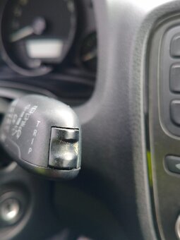 Škoda Citigo 1.0 MPI černá 5dv - 12