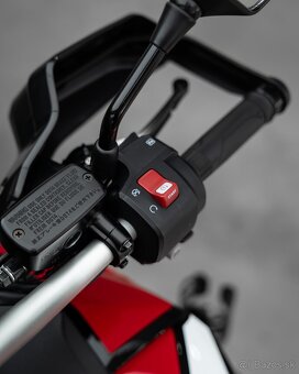 Honda Africa Twin Adventure 1100 - 12