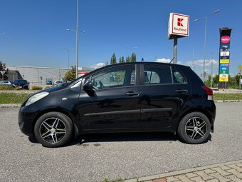 Predám Toyota Yaris 1,33 VVT-i / top stav - 12