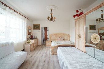 Exkluzívny predaj rodinného domu v obci Bojná - 12