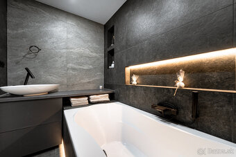 Luxusný 4 izbový byt na predaj, Veľké Kapušany - 12