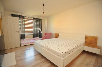 Slnečný 3 izbový byt po čiastočnej rekonštrukcii NA PREDAJ - 12