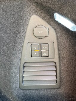 VW Touareg R-Line 3.0 V6 TDI - 12