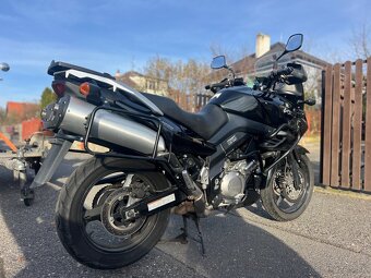 Suzuki dl v strom 1000 - 12