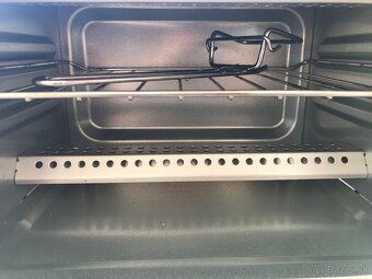 Hausmeister HM 6104A Mini Grill - 12