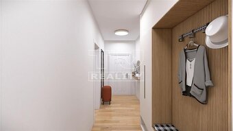 Znížená cena. Na predaj rodinný dom s veľkým pozemkom v... - 12