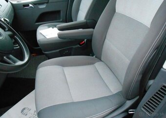 Volkswagen Multivan 1,9 TDI 92 kW 7Míst.Serviska nafta - 12