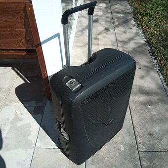 Kufor Samsonite plastovy na kolieskach s teleskopickou rukov - 12