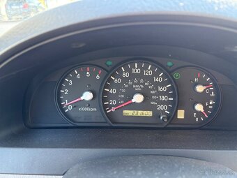 KIA Sorento 2,5 CRDI 103kw automat - 12