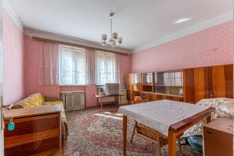 Na predaj rodinný dom s pozemkom v tichej lokalite Hloža Pod - 12
