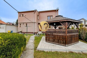 Ponúkame na Predaj - Priestranný Rodinný dom, slnečný  pozem - 12