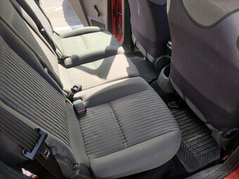 Ford Focus C-MAX 1.6 TDCI 66kw, rok 2006, nová STK EK - 12