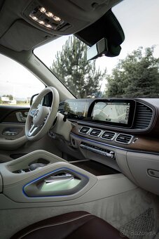 Mercedes-Benz Maybach Gls 600 - 12