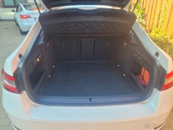 Predám Škoda Superb 2,0 TDI, 9/2017, DSG automat - 12