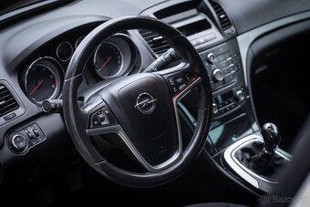 Opel Insignia ST 96kW - 12