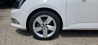 Škoda Fabia - 12