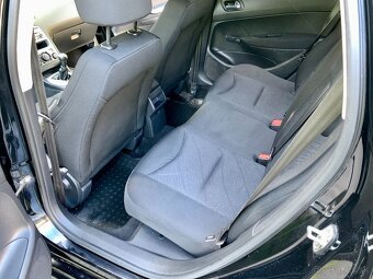 Peugeot 308 SW 1.6 HDi Dream - 12