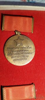 Vyznamenania a medaily - 12