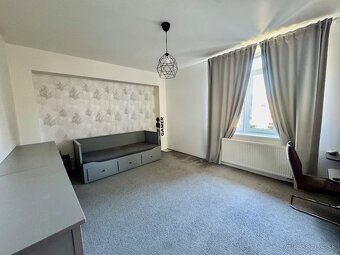 Priestranný 6-izbový dom, 3 kúpeľne a sauna - 12