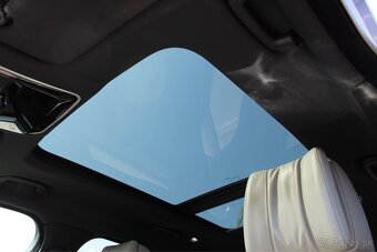 Range Rover Velar D300 HSE R DYNAMIC - 12