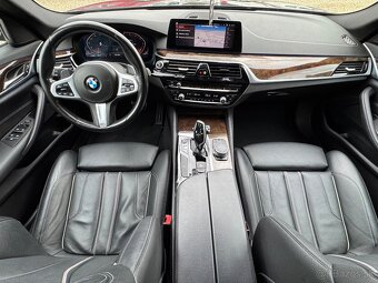 BMW Rad 5 530d xDrive A/T - 12