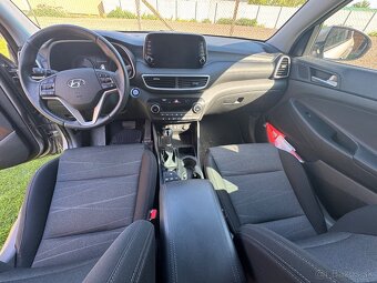 Hyundai Tucson 1.6tgdi.  49 000km - 12