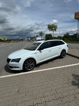 ŠKODA SUPERB SPORTLINE 2.0 TDi  140kw 4x4  TOP VÝBAVA  - 12