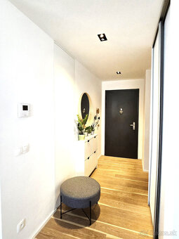 >>>PRENÁJOM - GANSBERG - KOLIBA - zariadený - veľká loggia - 12