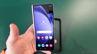 Samsung Galaxy Z Fold 5 - live demo unit - nejde signál - 12
