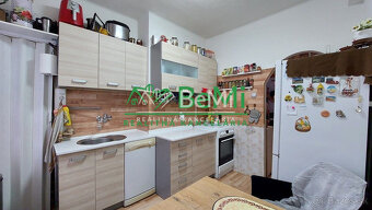 Na predaj 3 izbový byt v meste Bošany  ID 165-113-LUGU - 12