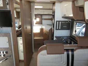 Burstner Lyseo 690 ,plná výbava ,r.v 2021 - 12