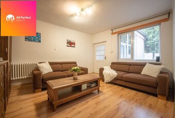 ALL PERFECT| Na predaj 3 izbový zrekonštruovaný dom Váhovce - 12