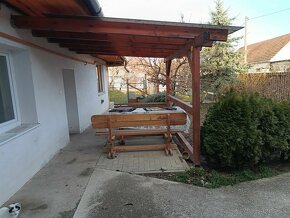 Nová cenaNa predaj ihneď obývateľný rodinný dom v obci Sväto - 12