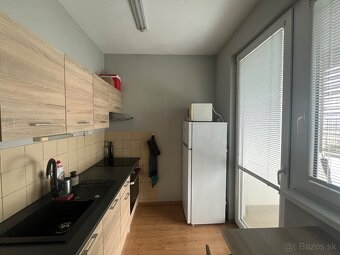 Slnečný 1-izbový byt s lodžiou na Klokočine – Kmeťova ulica - 12