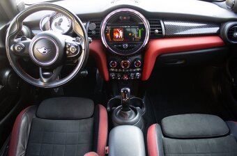 John Cooper Works od MINI z roku 2019 - 12