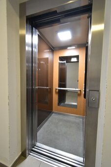 Slovenský Grob: 1 izbový byt s parkovacím státim - 12