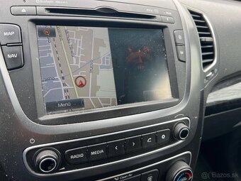 Predám KIA SORENTO 2,2crdi 7m AWD A/T (DPH) - 12