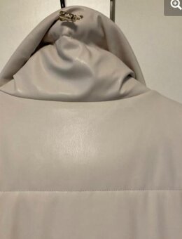 Koženková dámska teplá vesta - 12