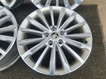 5X112 R18 ŠKODA-ORIGINAL - 12