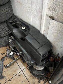 Rozpredám e61 530xd M57 automat - 12