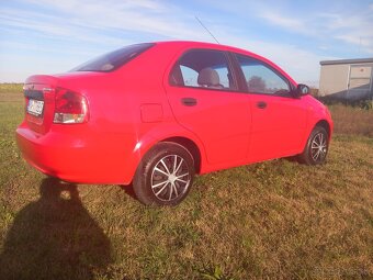 Chevrolet Aveo - 12