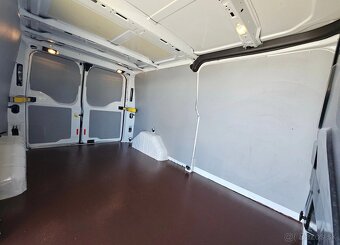 Ford Transit Cuatom L2H1 2.0TdCi 170hp - rok 2020 - 12
