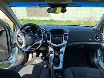 Predám Chevrolet Cruze 1,8 - 12