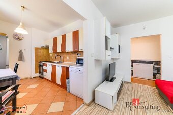 3 izbový byt,  Levice, Ľ.Štúra - 12