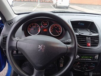 Peugeot 206+ 1.1 44kw - 12