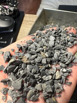 Okrúhle akvárium s lampou - 12